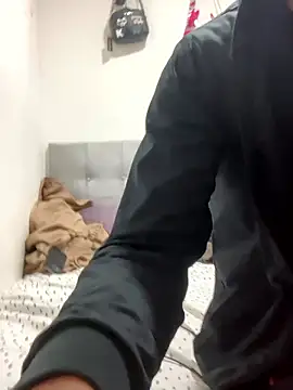 Moisesjrtapia online show from February 2026 01:44:02 PM