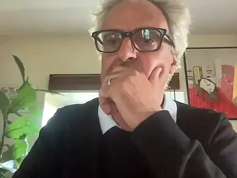 Snapshot of chtentation chatting on May 2026 05:00:02 PM chtentation online show from May 2026 05:00:02 PM