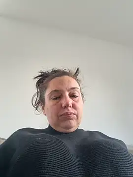 Snapshot of Eleanorxx chatting on October 2025 08:59:02 AM Eleanorxx online show from October 2025 08:59:02 AM