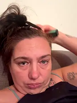 Snapshot of Eleanorxx chatting on October 2025 08:02:01 PM Eleanorxx online show from October 2025 08:02:01 PM