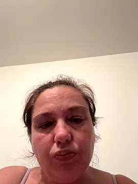 Snapshot of Eleanorxx chatting on October 2025 08:32:02 PM Eleanorxx online show from October 2025 08:32:02 PM