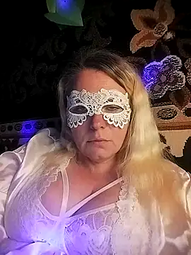 Snapshot of Fiona696 chatting on September 2025 06:14:02 PM Fiona696 online show from September 2025 06:14:02 PM