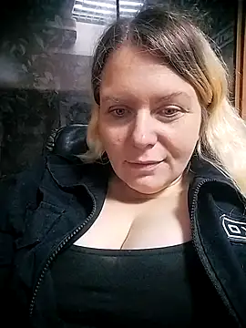 Snapshot of Fiona696 chatting on October 2025 05:53:01 AM Fiona696 online show from October 2025 05:53:01 AM