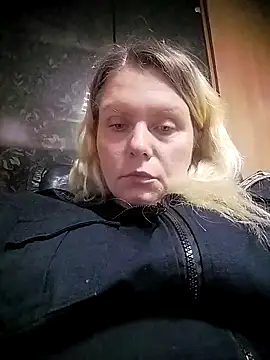 Snapshot of Fiona696 chatting on October 2025 10:11:01 PM Fiona696 online show from October 2025 10:11:01 PM