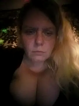 Snapshot of Fiona696 chatting on October 2025 04:29:02 PM Fiona696 online show from October 2025 04:29:02 PM