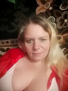 Snapshot of Fiona696 chatting on October 2025 07:43:02 AM Fiona696 online show from October 2025 07:43:02 AM