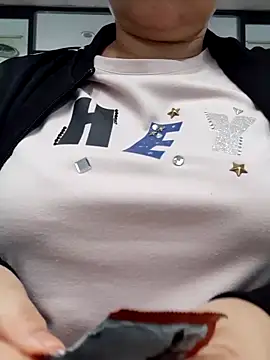 Kimkhaepretty online show from November 2025 03:11:01 AM