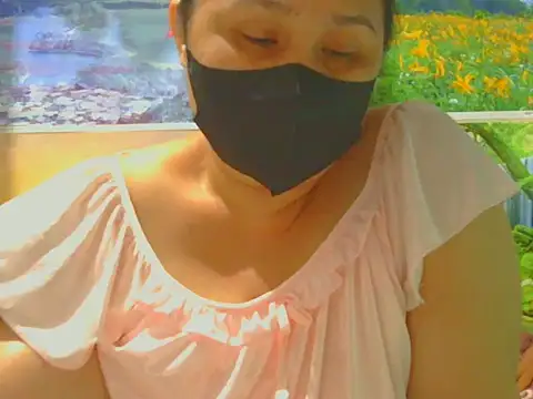 Kimkhaepretty online show from November 2025 03:45:01 PM