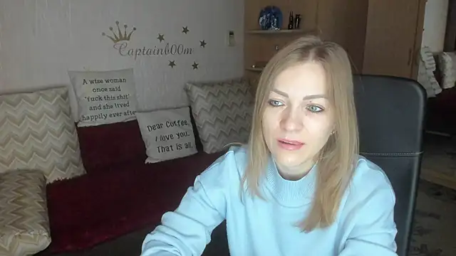 Tiffany Bates online show from November 2025 04:05:01 AM