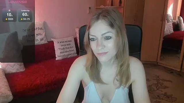 Snapshot of Tiffany_Bates chatting on June 2026 03:30:01 AM Tiffany Bates online show from June 2026 03:30:01 AM