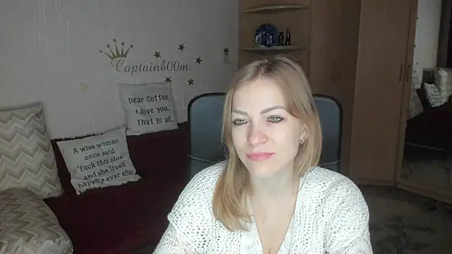 Tiffany Bates online show from October 2025 03:19:01 AM