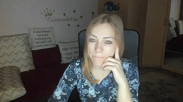 Tiffany Bates online show from November 2025 03:54:01 AM