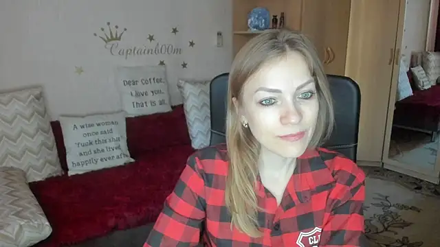 Tiffany Bates online show from September 2025 09:49:02 AM