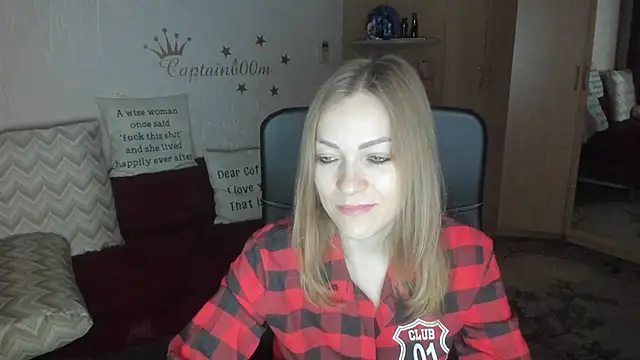 Tiffany Bates online show from November 2025 03:54:01 AM