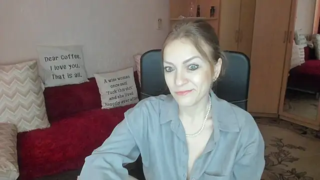Tiffany Bates online show from April 2026 09:14:01 AM