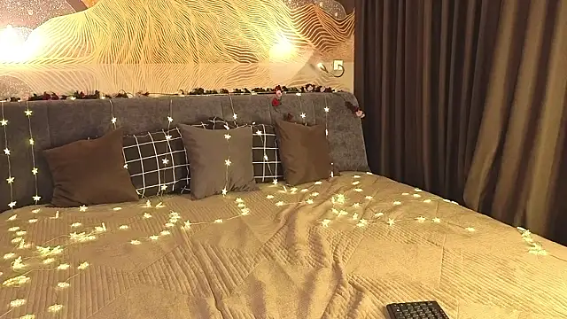 MilaYumi online show from March 2026 09:46:01 AM