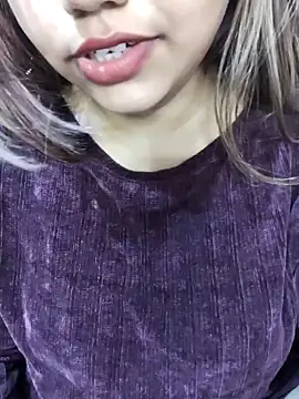 Miss Rose   online show from March 2026 04:05:02 AM