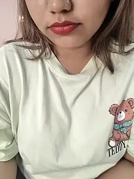 Miss Rose   online show from March 2026 04:46:02 AM