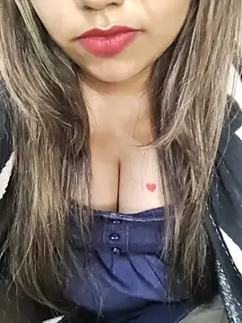 Miss Rose   online show from November 2025 07:28:01 PM