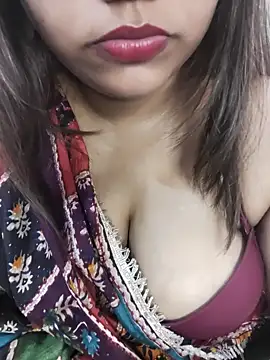 Miss Rose   online show from November 2025 06:18:02 AM