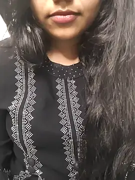 Snapshot of Miss_Rose__ chatting on October 2025 05:13:02 PM Miss Rose   online show from October 2025 05:13:02 PM
