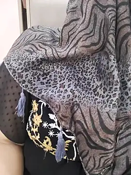 Miss Rose   online show from April 2026 05:42:02 AM