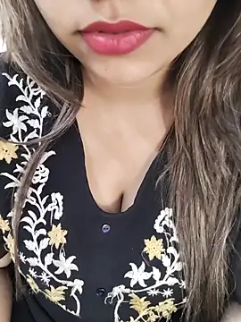 Miss Rose   online show from November 2025 04:38:01 AM