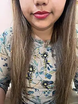 Snapshot of Miss_Rose__ chatting on May 2026 08:30:02 AM Miss Rose online show from May 2026 08:30:02 AM