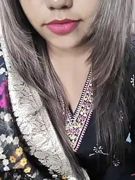 Miss Rose   online show from November 2025 05:51:02 PM