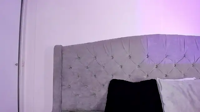 melevansxs online show from March 2026 03:40:01 AM