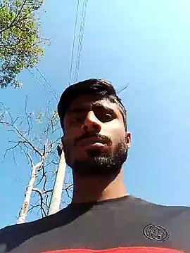 Snapshot of LesserUpset chatting on November 2025 04:23:01 AM LesserUpset online show from November 2025 04:23:01 AM