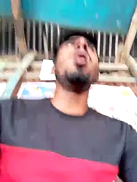 Snapshot of LesserUpset chatting on December 2025 06:52:01 AM LesserUpset online show from December 2025 06:52:01 AM