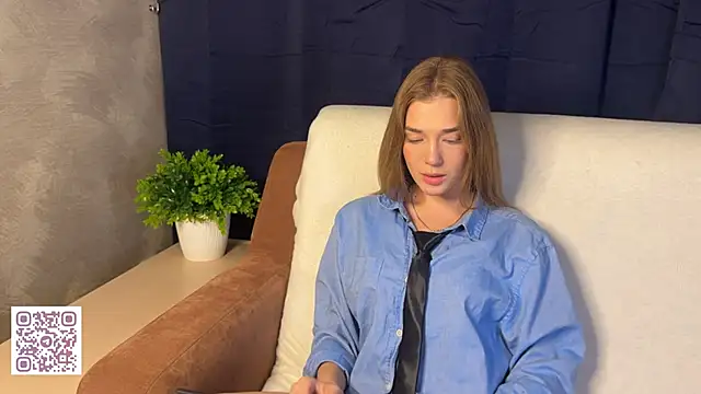 LilianLee online show from October 2025 05:03:02 PM
