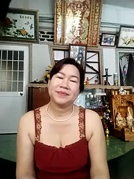 Snapshot of Tyty_xx chatting on October 2025 02:01:02 AM Tyty xx online show from October 2025 02:01:02 AM