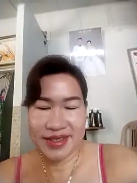 Snapshot of Tyty_xx chatting on October 2025 01:20:02 AM Tyty xx online show from October 2025 01:20:02 AM