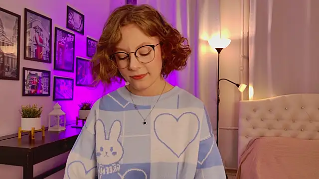 Bubblegum Babe  online show from September 2025 08:15:02 PM