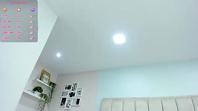 EllaaThorne online show from November 2025 08:18:02 AM