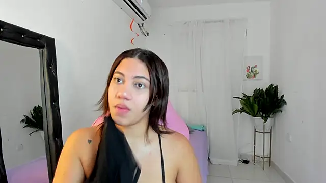 Snapshot of vanelope_smith chatting on November 2025 01:09:02 AM vanelope smith online show from November 2025 01:09:02 AM