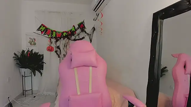 Snapshot of vanelope_smith chatting on October 2025 10:39:02 PM vanelope smith online show from October 2025 10:39:02 PM