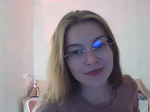 Melirynn online show from October 2025 06:20:02 PM