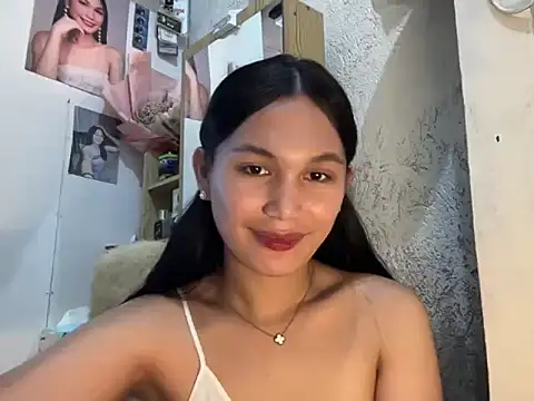 FelicityLincoln online show from April 2026 07:32:02 AM