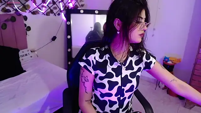 isa bunny18 online show from November 2025 12:58:02 AM