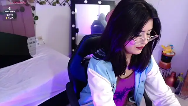 isa bunny18 online show from November 2025 07:50:02 PM