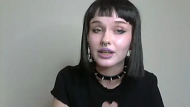 Snapshot of Paradoxy_ chatting on October 2025 07:48:02 PM Paradoxy online show from October 2025 07:48:02 PM