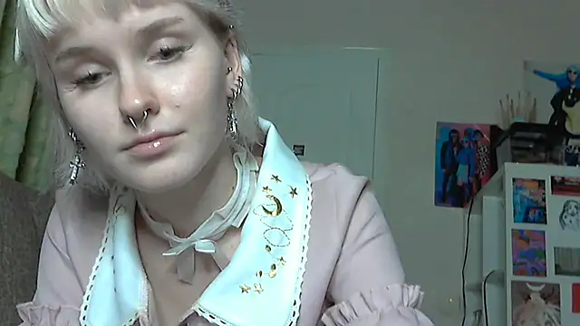 Paradoxy  online show from December 2025 09:14:02 PM