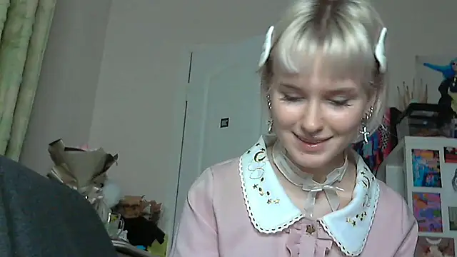 Paradoxy  online show from December 2025 08:42:02 PM