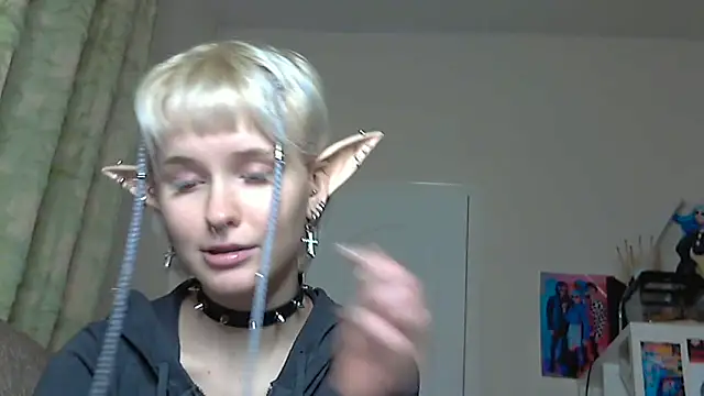 Paradoxy  online show from December 2025 09:39:01 PM