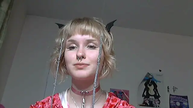 Paradoxy  online show from May 2026 08:17:02 PM