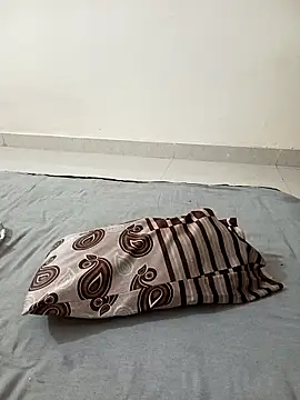 Minakshi 677 online show from April 2026 07:58:02 PM