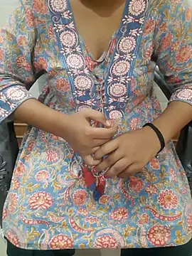 Snapshot of Minakshi_677 chatting on October 2025 07:02:02 AM Minakshi 677 online show from October 2025 07:02:02 AM